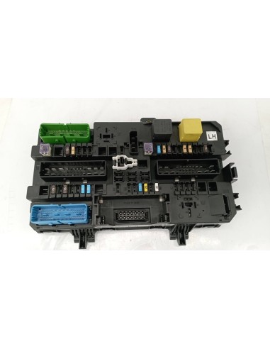 Recambio de caja reles / fusibles para opel zafira b z19dt referencia OEM IAM 5DK00866924  