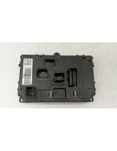 Recambio de caja reles / fusibles para peugeot 407 rhr referencia OEM IAM S180085003E  