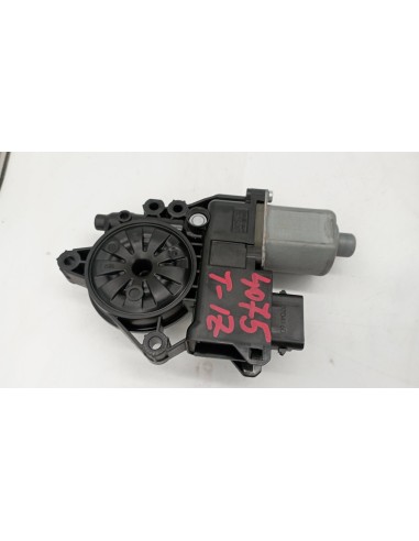 Recambio de motor elevalunas trasero izquierdo para hyundai i40 (vf) d4fd referencia OEM IAM 1137328925  