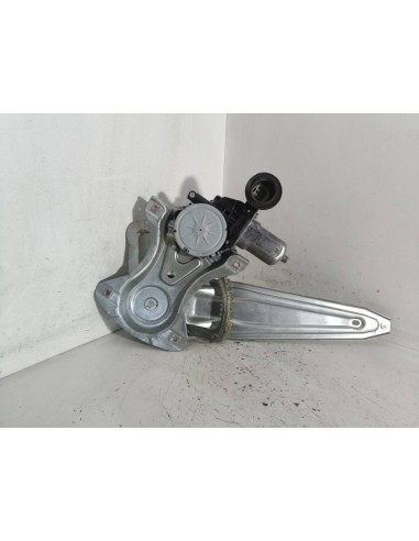 Recambio de elevalunas trasero izquierdo para toyota yaris (p13) 1nz referencia OEM IAM 973582101  