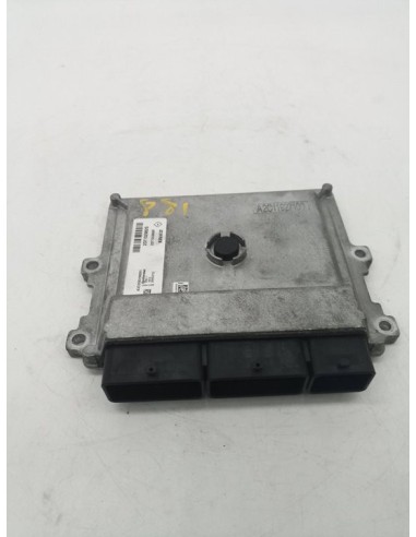 Recambio de centralita motor uce para dacia sandero ii h4bb4 referencia OEM IAM 237102982S  