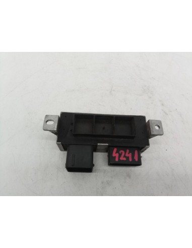 Recambio de caja precalentamiento para nissan qashqai (j10) r9m referencia OEM IAM 8200558438A  