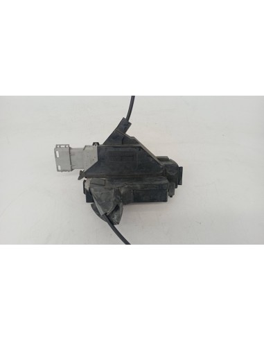 Recambio de cerradura puerta trasera izquierda para citroen c4 berlina 9hx referencia OEM IAM 9681337180  