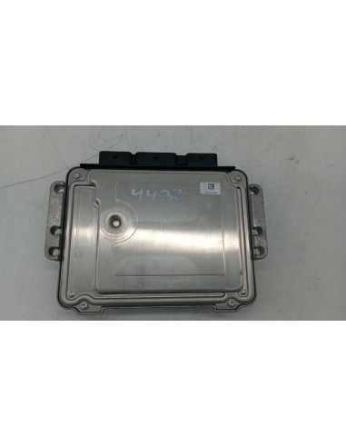 Recambio de centralita motor uce para peugeot 308 sw 9hz ó 9h01 referencia OEM IAM 0281013872  