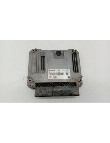 Recambio de centralita motor uce para opel vectra c berlina z19dt referencia OEM IAM 0281012869  